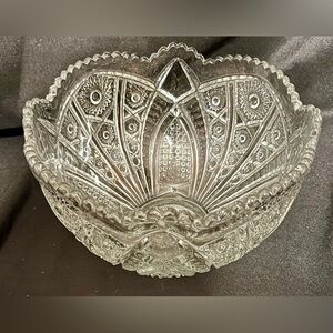 McKee Early American Heavy Pressed Clear Large Sparkling Elegant VTG Glass Bowl